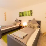 Feriehus Rhoenkristall Modernes Terrassenhaus Mit Weitblick